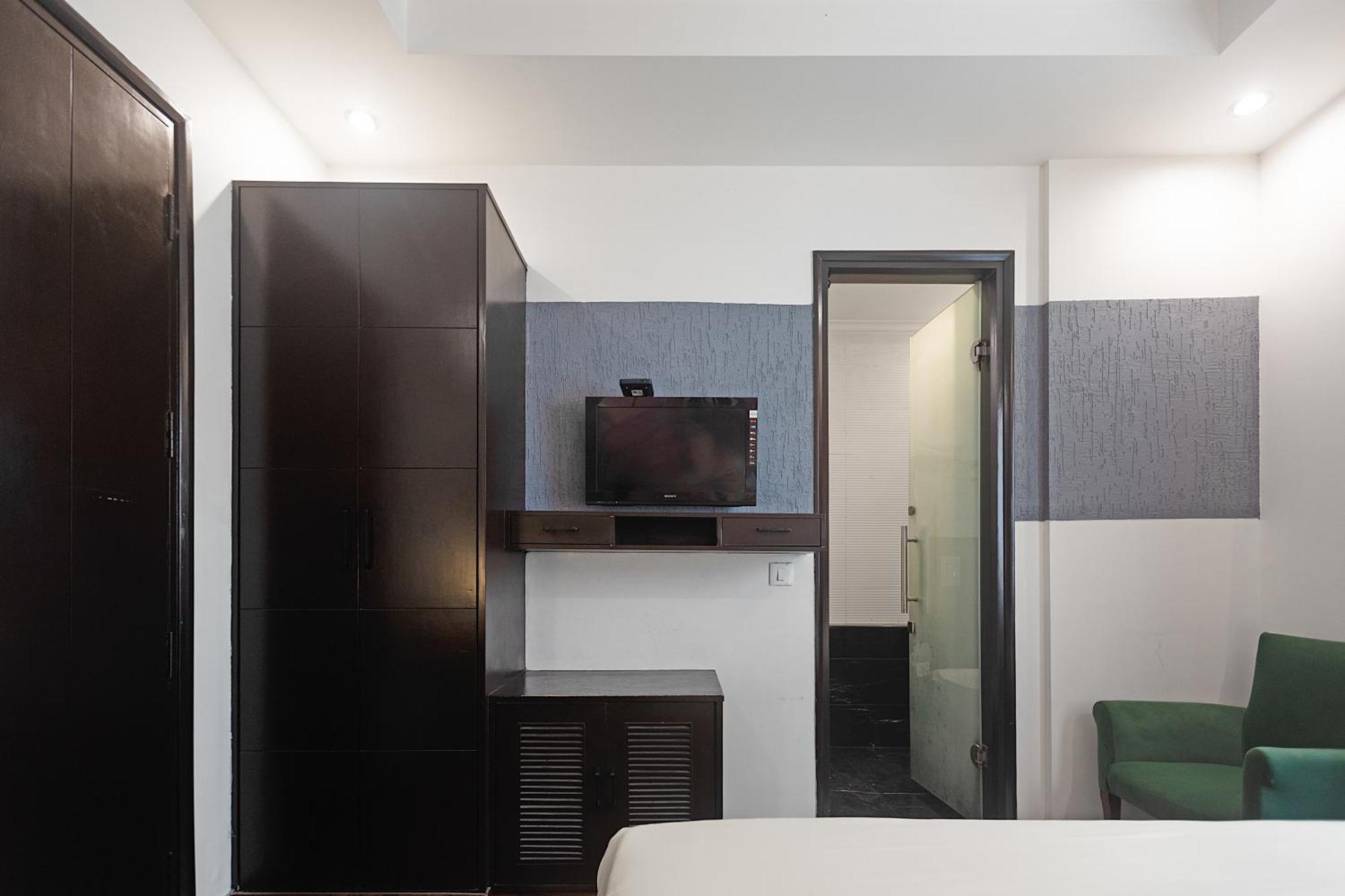 The Grand Vikalp By Saga Hotels New Delhi Exteriör bild