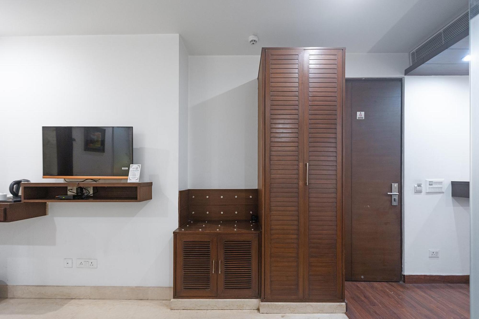 The Grand Vikalp By Saga Hotels New Delhi Exteriör bild