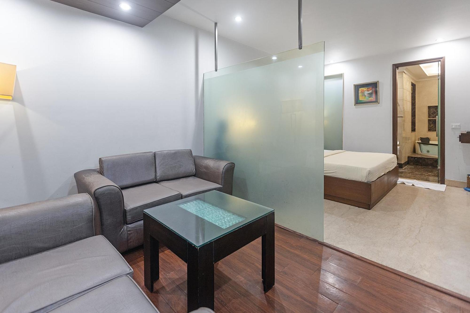 The Grand Vikalp By Saga Hotels New Delhi Exteriör bild
