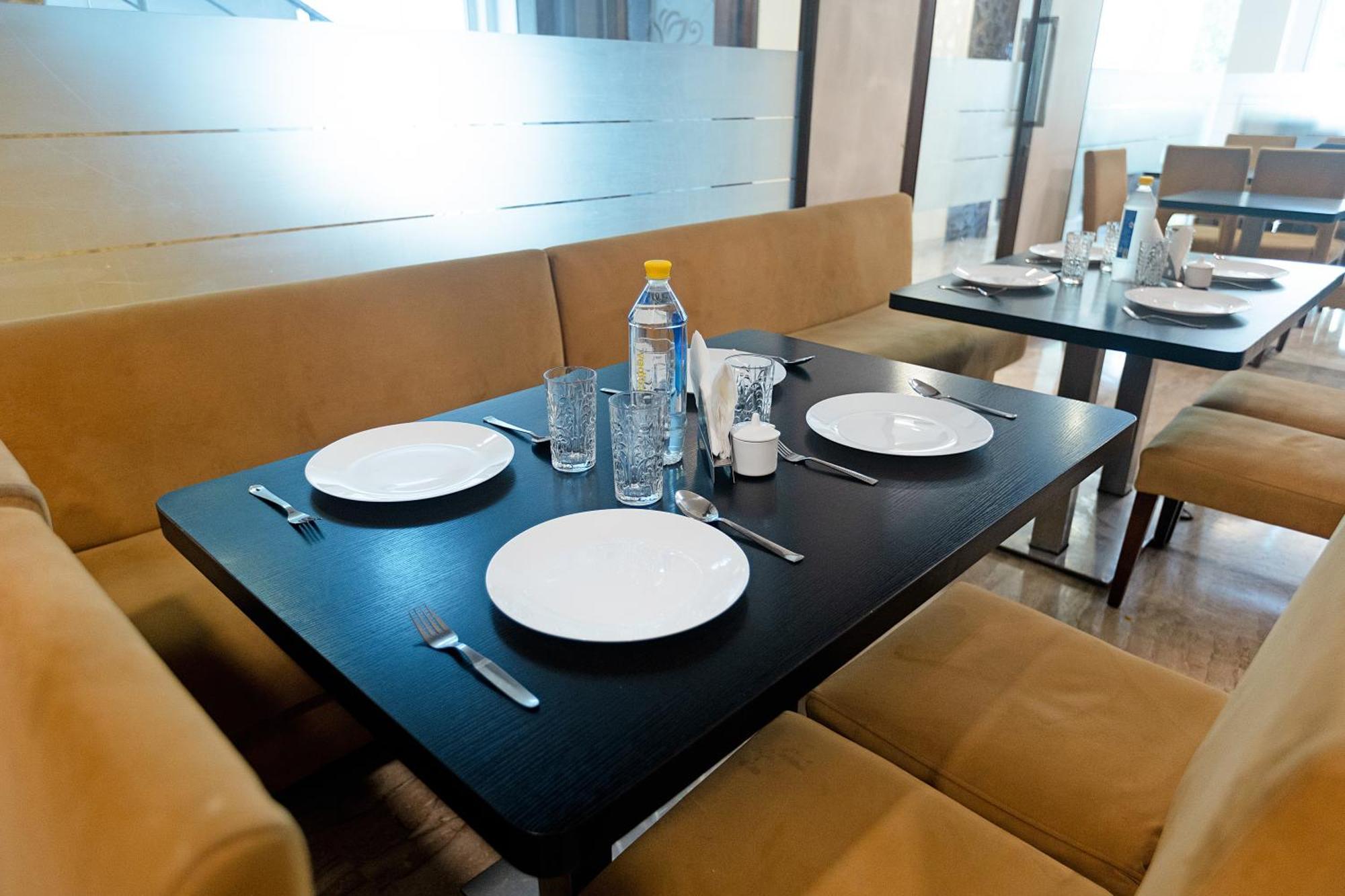 The Grand Vikalp By Saga Hotels New Delhi Exteriör bild