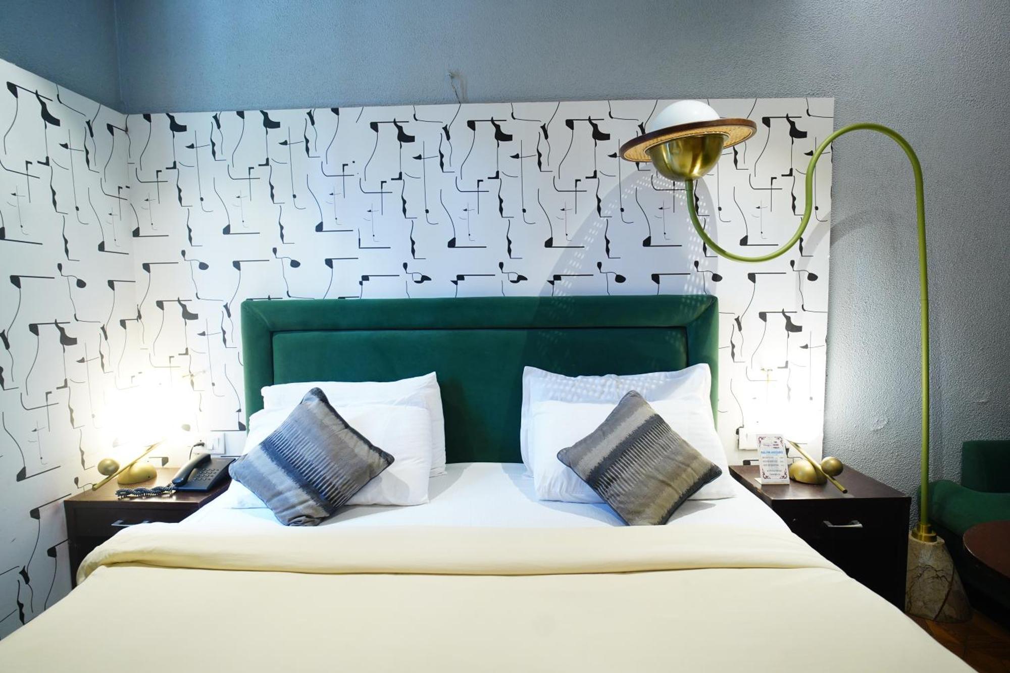 The Grand Vikalp By Saga Hotels New Delhi Exteriör bild