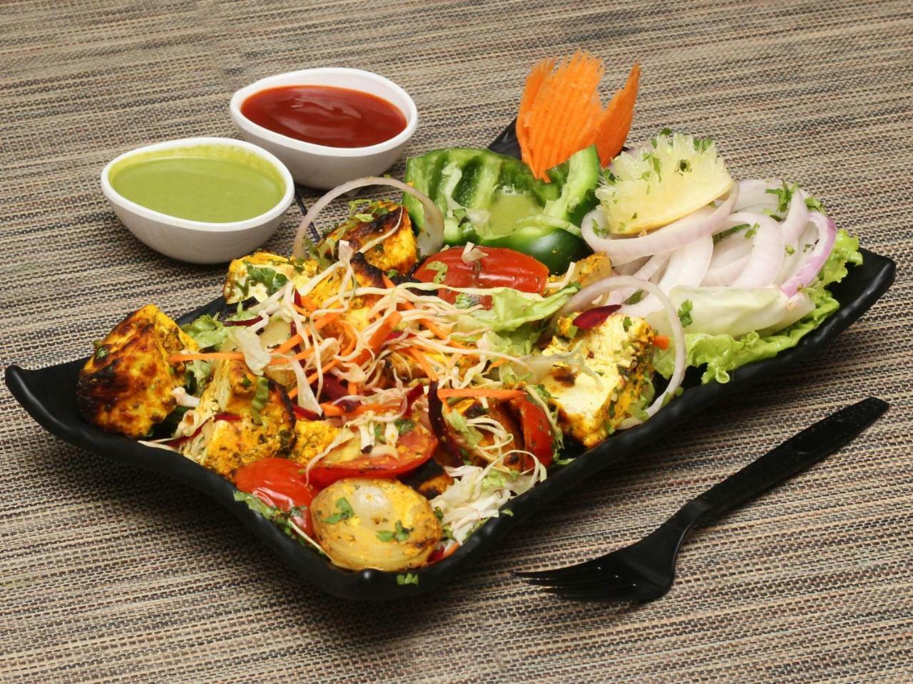 The Grand Vikalp By Saga Hotels New Delhi Exteriör bild